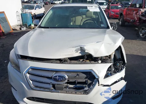 2015 Subaru Legacy 2.5I Limited из США, поврежденный, VIN 4S3BNAL69F3048782